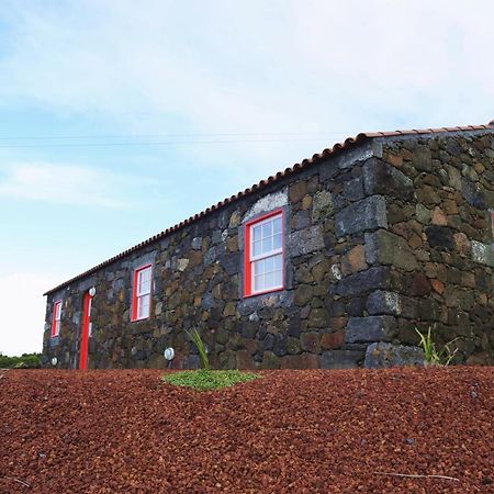 Casa Medronho Villa Sao Mateus  Exterior photo